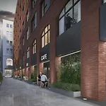 Plac Wolnosci 6 Bond Apartmanhotel 3*