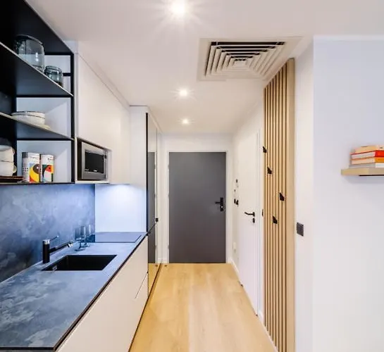 Apartmanhotel Plac Wolnosci 6 Bond 3*